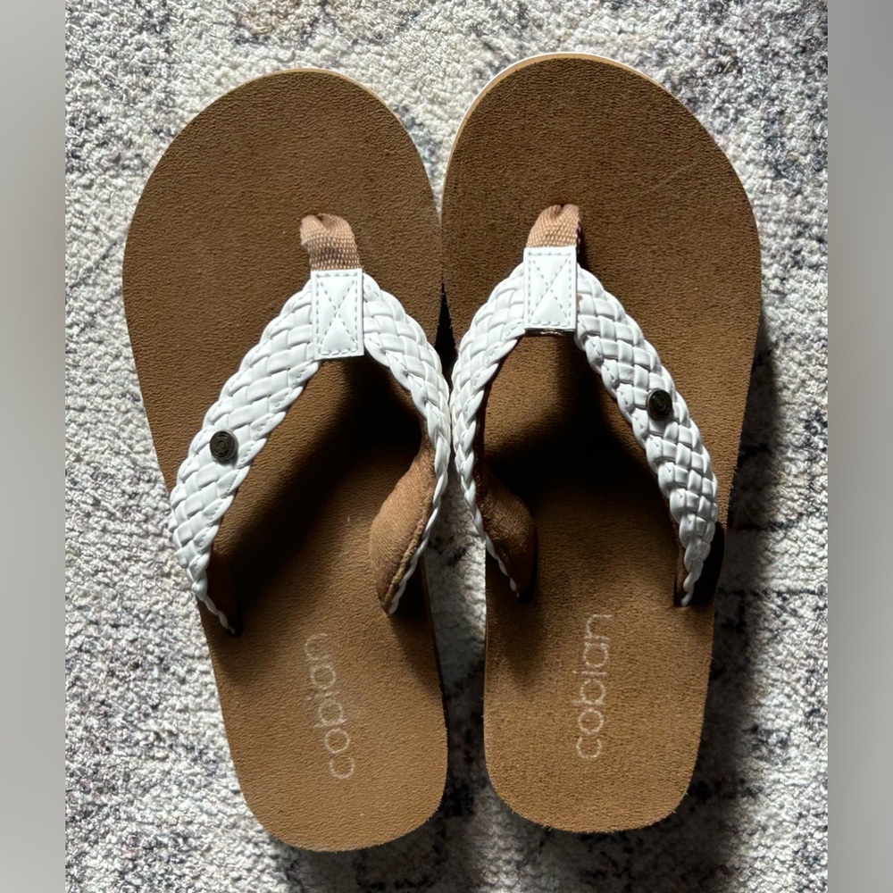 🛍️(NWOT) Cobian Braided Bounce White Flip Flops Size 7